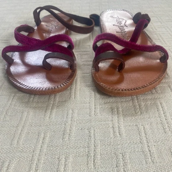 Free people velvet sandals. - Picture 7 of 10